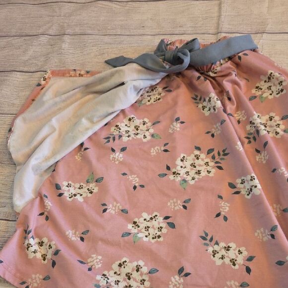 Floral Pink Skirt with Gray Accents - Picture 3 of 5